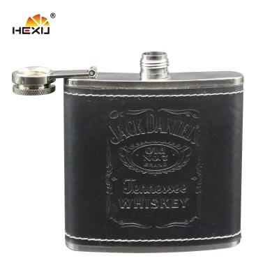 China Novelty Stainless Steel Leather Wrapped 5oz Whiskey Jug With Stamp Logo for sale