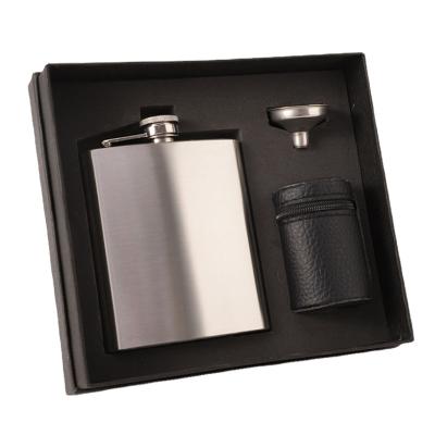 China Beer Business Promotional Gift Set For Man 2022 Stainless Steel Hip Flask for sale