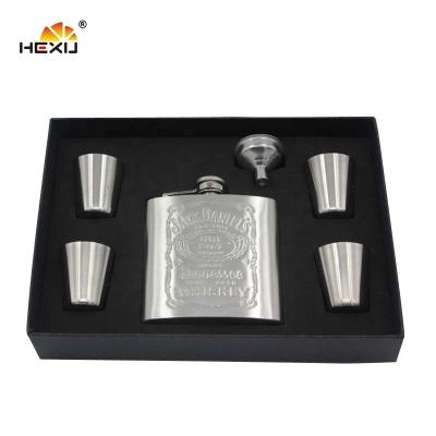 China Eco-friendly 7pcs 6oz Stainless Steel Hip Flask Whiskey Wine Gift Set for sale