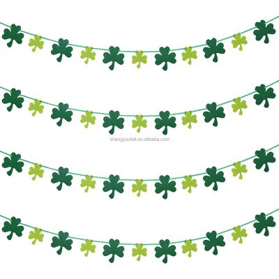 China Durable St. Patrick's Day Felt Garlands With Shamrock Hanging Fireplace Mantel Decor for sale