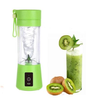 China 2022 Multifunctional A Fresh Portable Fruit Juice Blender Portable Usb Blender Fresh Mini Fruit Juicer Mixer Cup Large Food Grade Juicer for sale