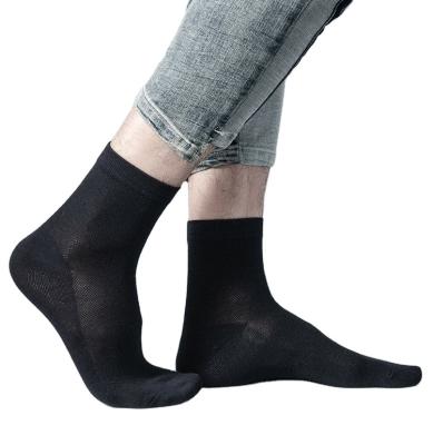 China QUICK DRY wholesale top quality combed cotton men's thin breathable mesh socks cheap price sporting deodorant socks for boys for sale