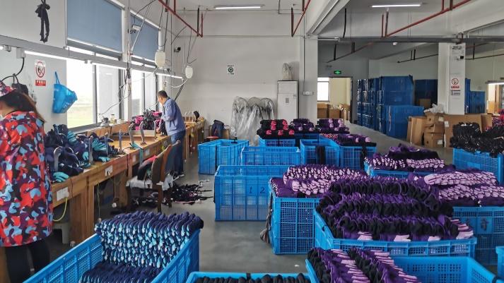 Verified China supplier - Top Cutex Gloves & Hats Co., Ltd.