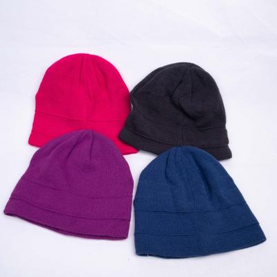 China JOINT Classic Mens Winter Hats Warm Acrylic Knit Cuff Beanie Cap Daily Beanie Hat for sale