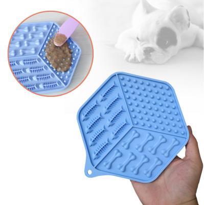 China Amazon Stocked Hot Sales Slow Feeder Feeding Pet Reusable Suction Pad Silicone Lick Dog Lick Mat for sale