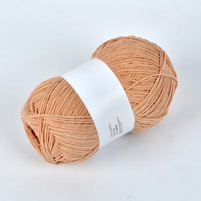 China Chenille Factory Wholesale 100% Polyester Knitwear Plain Spin Color Ring Spun Clouds for sale