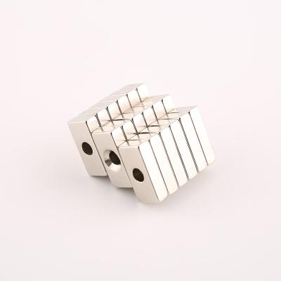 China 2022 Strong Magnetic Power Cheap Neodymium N35 Rare Earth Pemanant Milled Magnets From China for sale