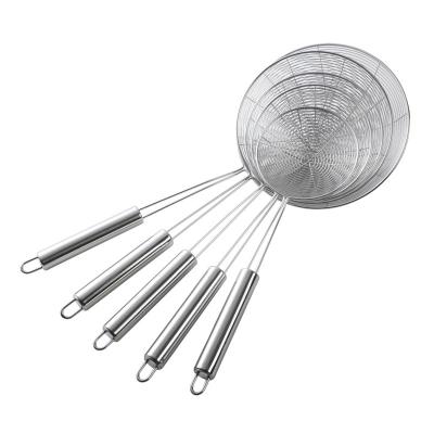 China Sustainable Stainless Steel Kitchen Asian Wire Spider Strainer Skimmer Ladle With Long Handle for sale