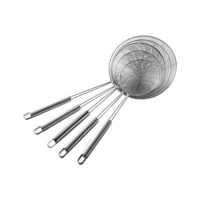 China Sustainable Household Stainless Steel Kitchenware Kitchen Strainer Scoop Noodle Net Leak for sale