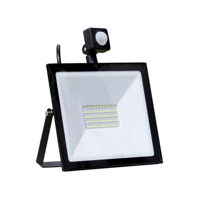 China Household or Commercial Waterproof Slim 150w Led Flood Light PIR Infrared Motion Sensor Led Flood Light with Motion Sensor Light for sale