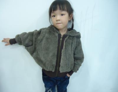 China Faux Fur Batwing Sleeve Coat , Ribbed Zipper Hooded Little Girls Winter Coats for sale