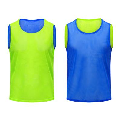 China Shirts & Factory Direct Sale Reversible Soccer Top Training Vest Custom Soccer Sports Mesh Bibs for sale