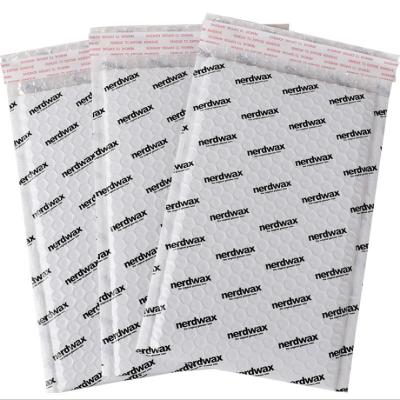 China Custom Metallic Bubble Mailers Moisture Proof Envelopes Self Seal Mailing Bags For Shipping for sale