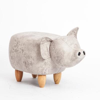 China Modern Cute Children Animal Stool Wooden Pig Shape Pig Feet Change Shoes Animal Stool for sale