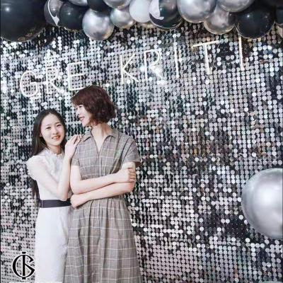 China Toy Seamless promotional shinny silver curtain backdrop photography photo booth wedding sequin photo backdrop for sale