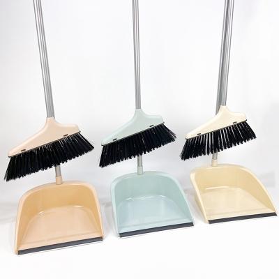 China Environmentally Friendly Wholesale Hot Sale Large Foldable Dustpan and Broom Set for Kitchen and Living Room Cleaning Brushes Tool Long Handle for sale