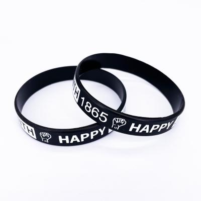 China Promotion/Gift/Party/Birthday Customized Silicone Wristband Juneteenth Wrist American Rubber Band Engraved Silicon Bracelet for sale