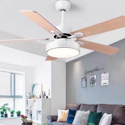 China 2021 New Design Fan Modern Rare Wood Chandelier Light Pendant Light With Remote Control for sale