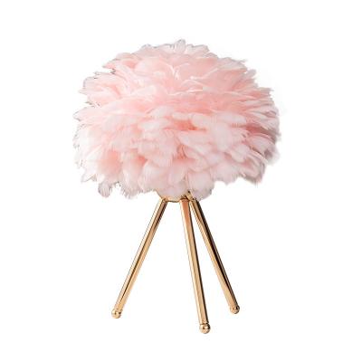 China Durable modern wedding decoration living room bedroom romantic goose feather e27 bedside led table lamp for sale