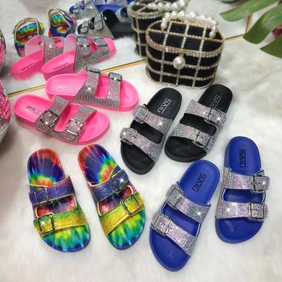 China CUSHIONING 2021 female sandals new soft slides sandals bling diamond rhinestone slippers ladies sandals summer fashion women glitter slippers for sale