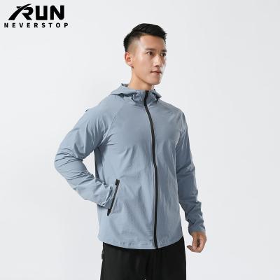 China Quick-drying mountaineering running anorak, men's jacket men's thin short casual sports hooded jacket for sale