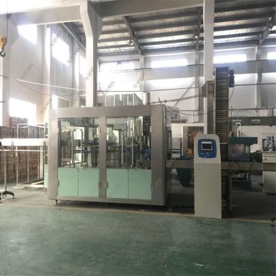 China Auto Mineral Water Filling Machine , Beverage Filling Equipment Capping Machine for sale