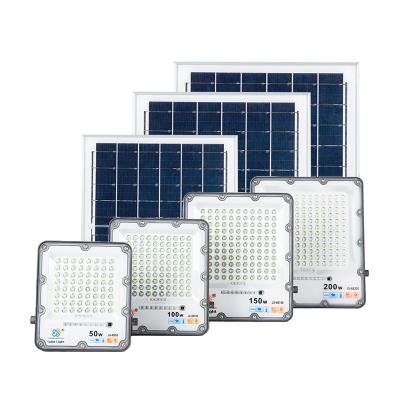 China New 50/100watts ip66 solar flood light waterproof stadium model of the garden for sale