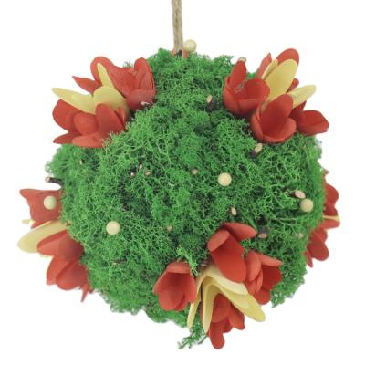 China New Arrival Guaranteed Quality Design Green Color Handmade Unique Custom Decoration Christmas Preserved Moss Ball for sale