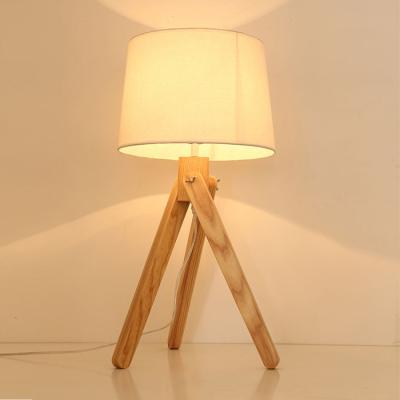 China Retro High Quality Contemporary Low Wood Table Lamp Table Lamp Desk Lamps For Study Room Hotel Villa Room for sale