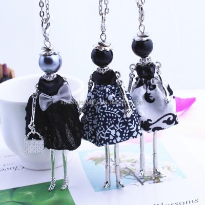 China Eco-Friendly (Free Fashionable Hot Selling Pendant Doll Women's Nickel Dressing Cloth Paris Necklace for sale