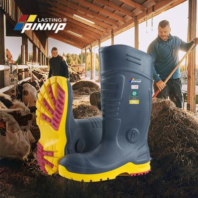 China MULTI-USE Pinnip Good Quality Men's Animal husbandry Livestock Work Shoes Waterproof Tough Safety Shoes for sale