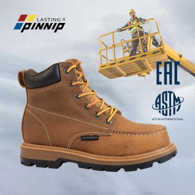 China MULTI-USE PINNIP Seals Aerial Work Boots Impact Resistance Electric Shock Resistant  Safety Shoes for sale