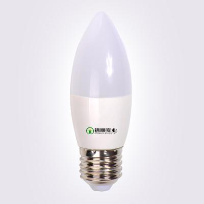 中国 LED は軽い 470lm/650lm の 7W LED の蝋燭の球根の保証 2 年の良否を明りにすかして調べます 販売のため