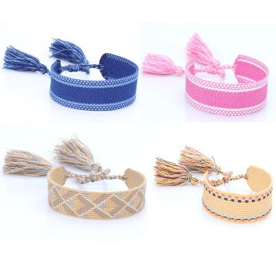 China Friendship Bracelet Fashionable Adjustable Woven Friendship Bracelet Women Charm Logo Bracelet Custom Made for sale