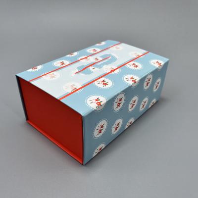 China Recycled Color Printing Materials Custom Sturdy Folding Gift Box Magnetic Lid For Wrapping Gifts With Lid for sale