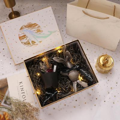 China Recycled Materials Customize Luxury Gift Boxes Packaging Gold Foil Hot Stamping Custom Printed Rigid Cardboard Packaging Boxes For Sale for sale