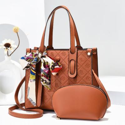 China Fashion Women Handbags With Luxury Floral Butterfly Handbag Sets 2 Pieces Lady Handbags Shoulder Packing With Matching Wallet for sale