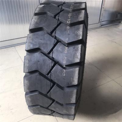 China 28X12.5-15 32X12.1-15tire industrial solid loader tire 28X12.5-15 for sale