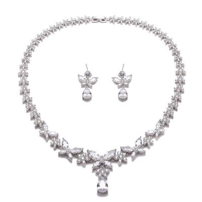 China SS005 Fashion Butterfly Charm Style Bridal Necklace Earrings Bridal Jewelry Set for sale