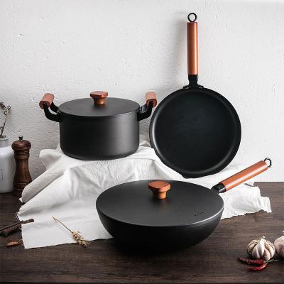 China Sustainable iron cookware set three-piece set non-stick four-piec frying pan soup pot factory outlet for sale