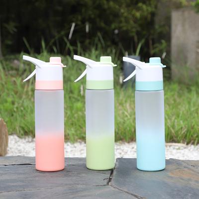 China Portable Large Capacity Modern Unisex Outdoor Fitness Water Cup With Straight Plastic Sports Cup Spray Cup for sale