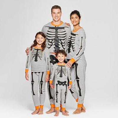 China Breathable Drop Shipping 2021 New Bone Print Set Halloween Parent-child Halloween Family Pajamas Set for sale