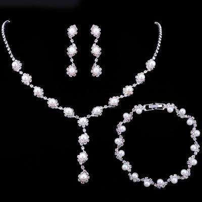 China FINETOO CLASSIC Shiny Zircon Pearl Accessories Necklace Earrings Bracelet Set Suitable For Wedding Party Daily Accessories for sale