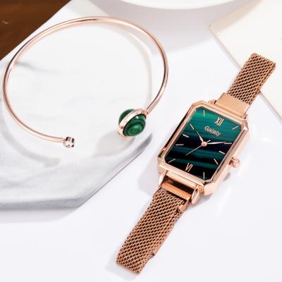 China CLASSIC Hot Sale Women Ladies Fashion Leather Bracelet Square Diamond Quartz Wrist Bracelet Watches Gift Set for sale