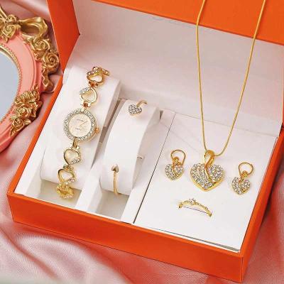 China FASHION watch set 2021 luxury women watches Crystal Bracelet Stud Earring Necklace set ladies watch casual quartz for sale