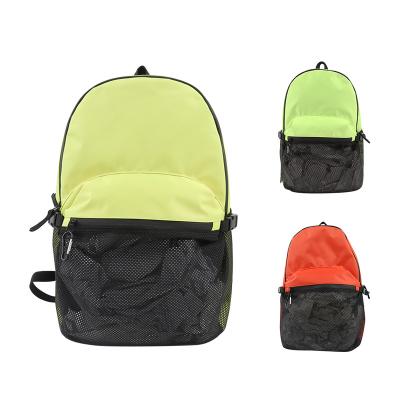 China Custom Made Polyester Gym Backpack Fashion Large Capacity Travel Waterproof Unisex Sports Backpack With Mesh Pocket for sale