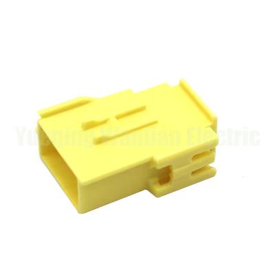 Chine 4 broche 7282-6134-70 auto connecteur électrique prise câblage étanche harnais de câblage connecteur mâle à vendre