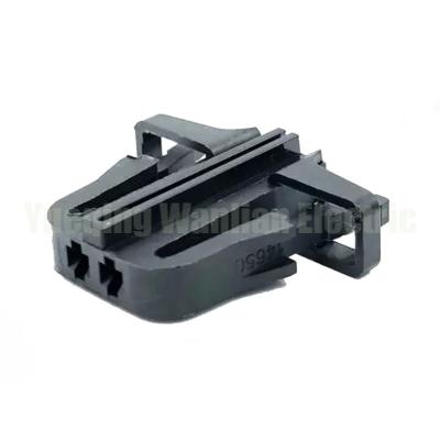 China 2 Pin 3B0972702 Kennzeichenlampe Autotüranschluss Kofferraumlichter Horn Sensor Stecker zu verkaufen