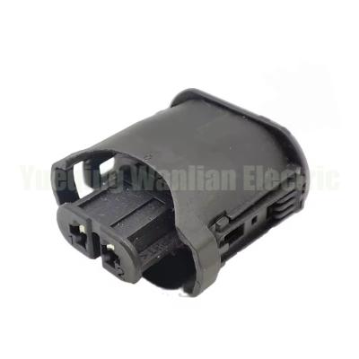 China 2 Pin 1-1355668-2 Car Front Bumper Fog Light Wiring Harness Housing Plug for sale