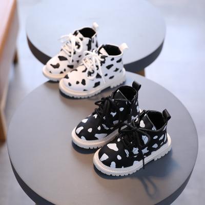 China Wholesale Lovely Waterproof Milk Spotted Children's Ankle Boots 2021 Very Cheap New Style for sale